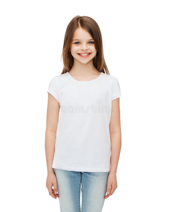 Чисто белая футболка для ребенка