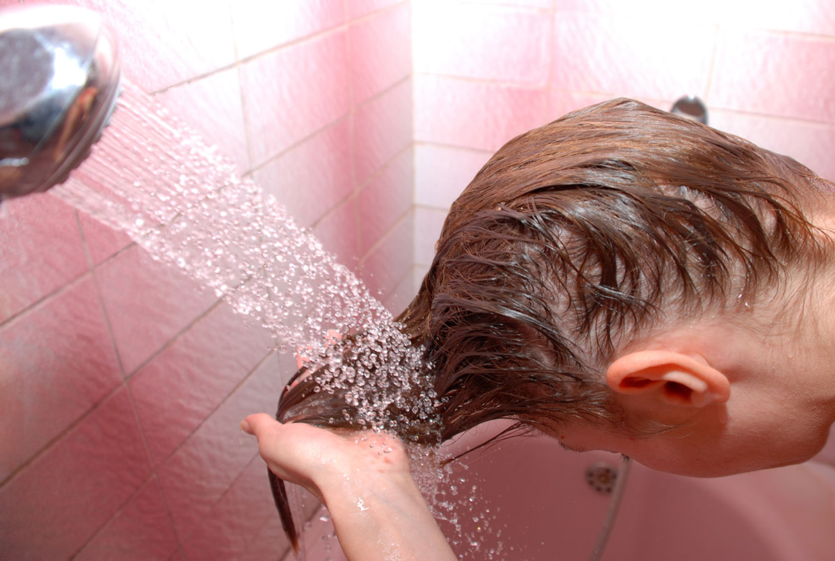 Чем помыть голову чтобы не лезли волосы
